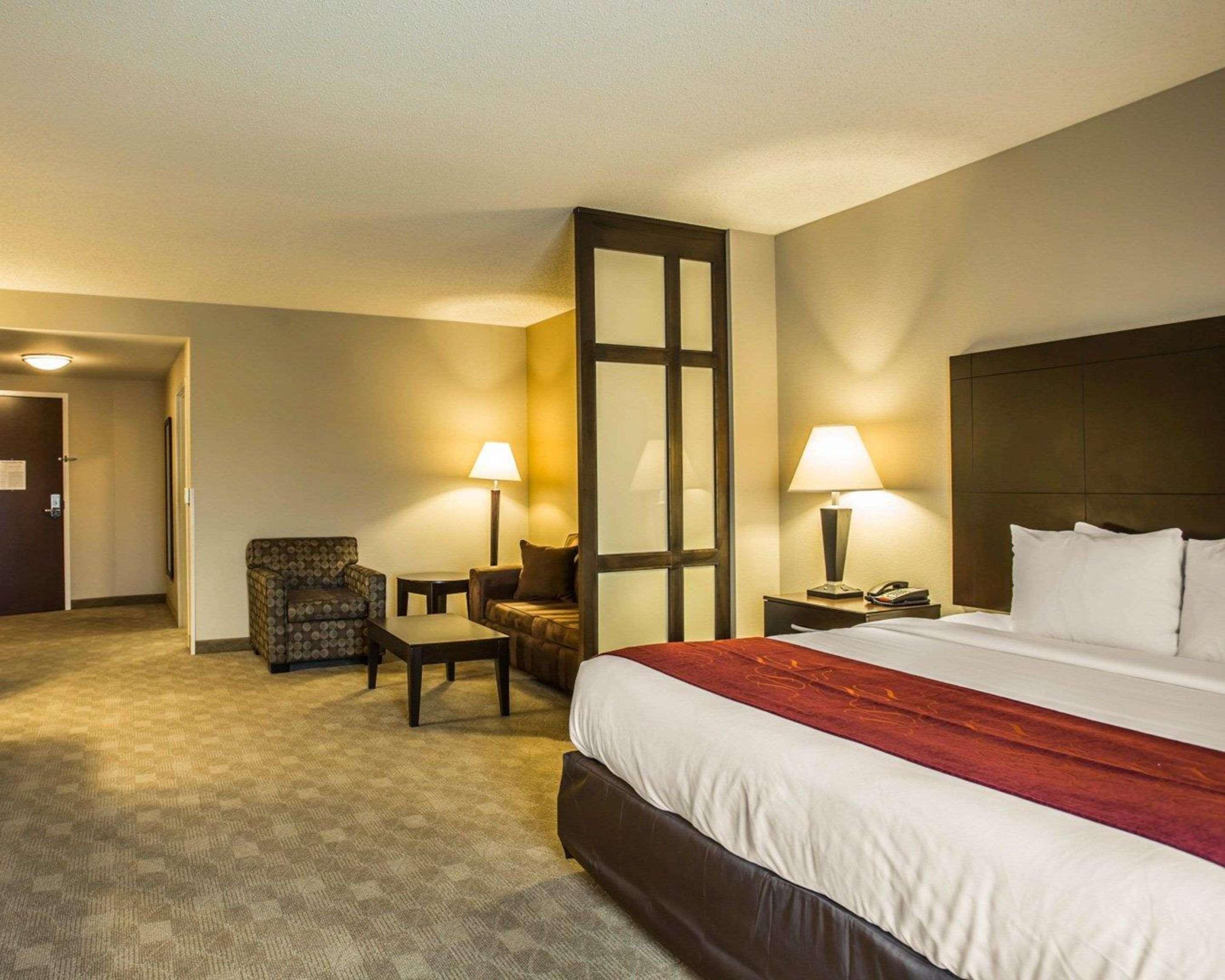 Comfort Suites Huntersville Near Lake Norman Екстериор снимка