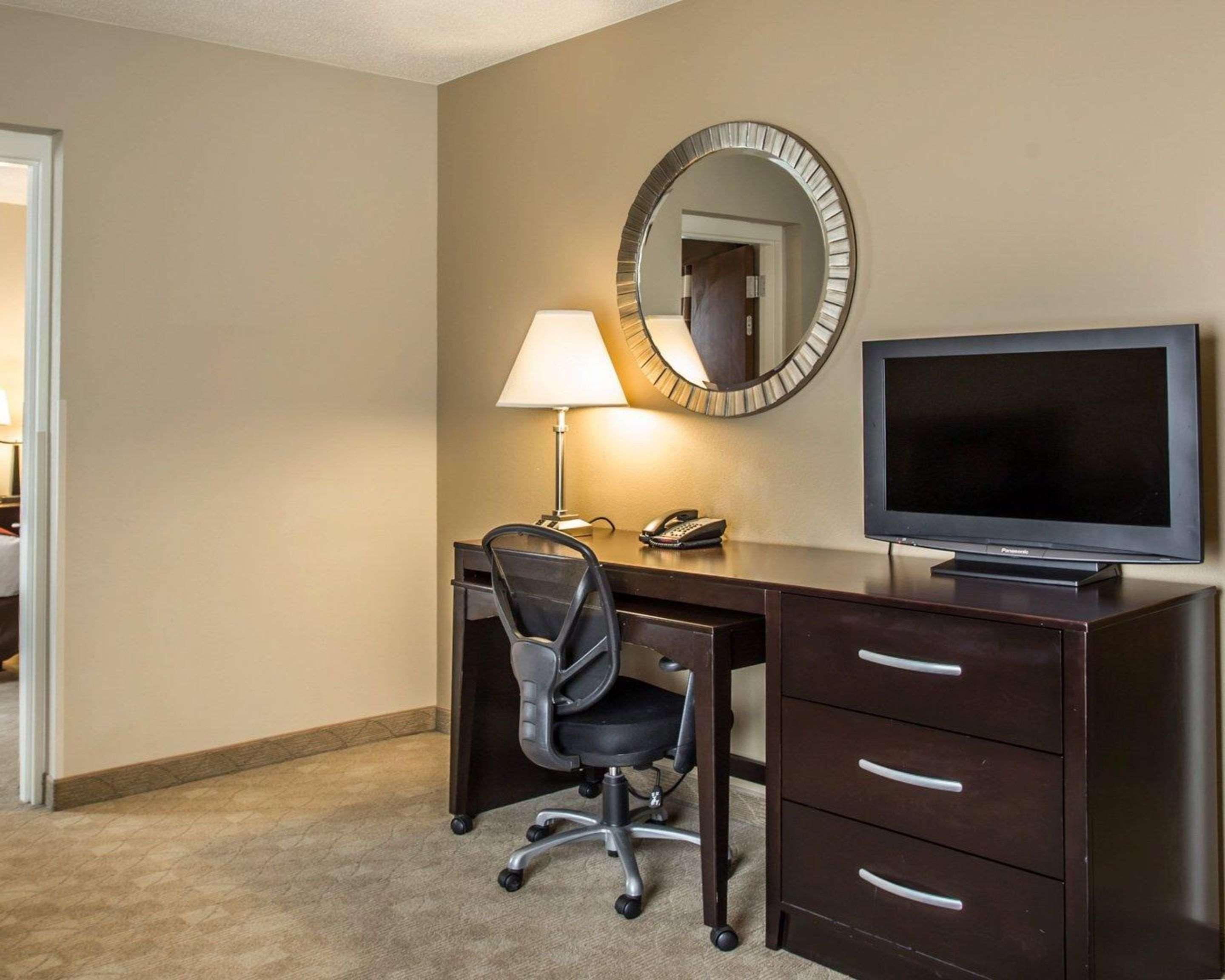 Comfort Suites Huntersville Near Lake Norman Екстериор снимка