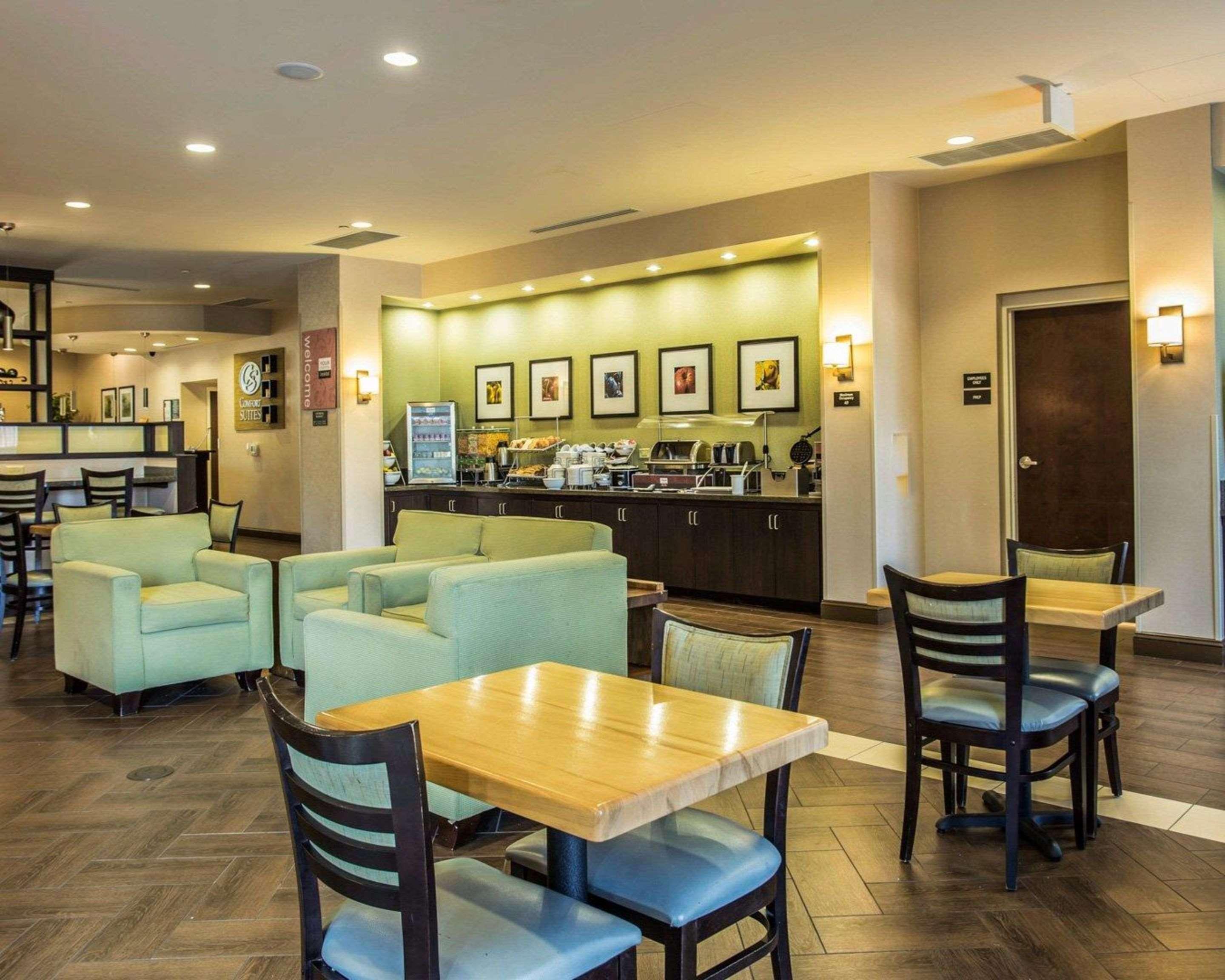 Comfort Suites Huntersville Near Lake Norman Екстериор снимка