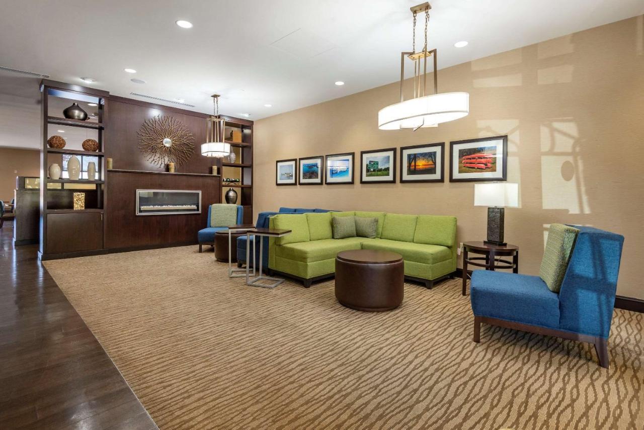 Comfort Suites Huntersville Near Lake Norman Екстериор снимка