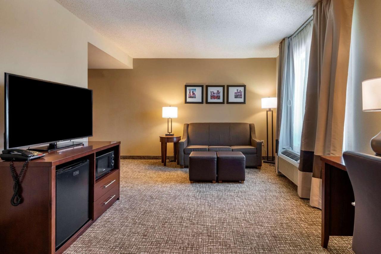 Comfort Suites Huntersville Near Lake Norman Екстериор снимка