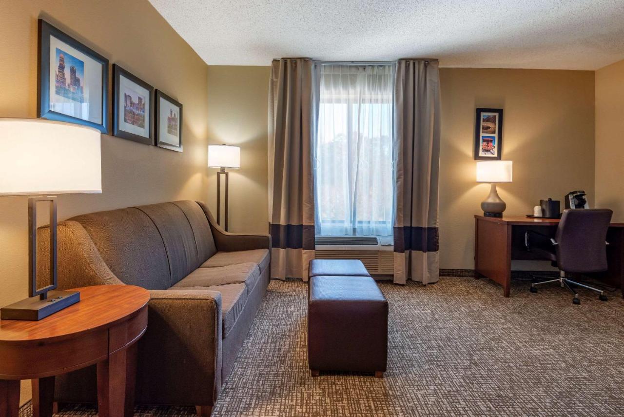 Comfort Suites Huntersville Near Lake Norman Екстериор снимка