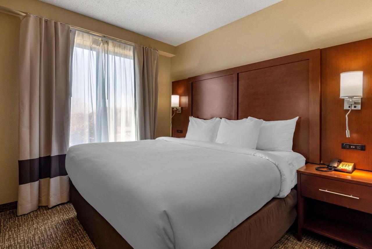 Comfort Suites Huntersville Near Lake Norman Екстериор снимка